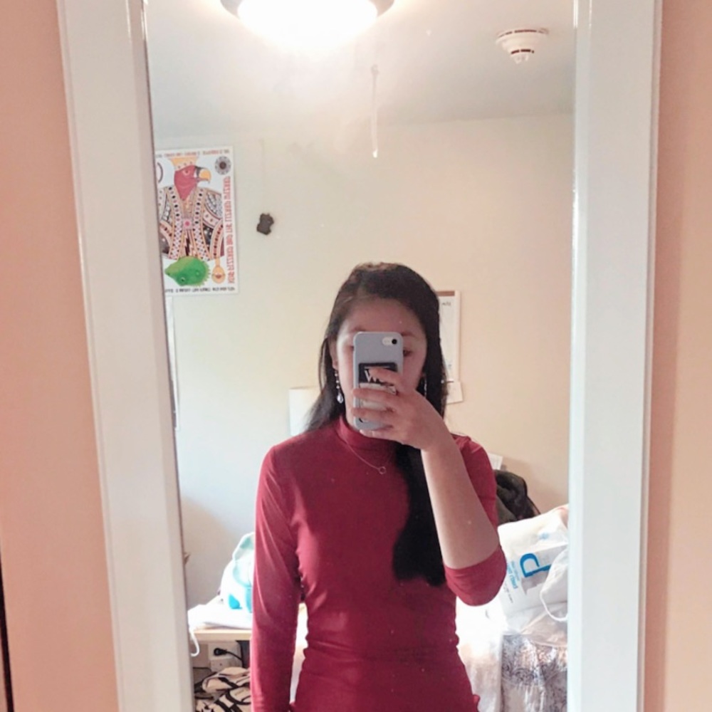 red bodycon dress